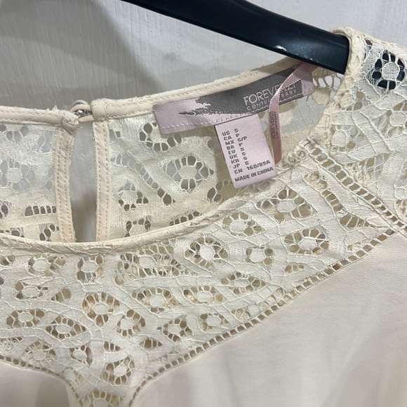 Forever21 Blouse - Picture 3 of 4